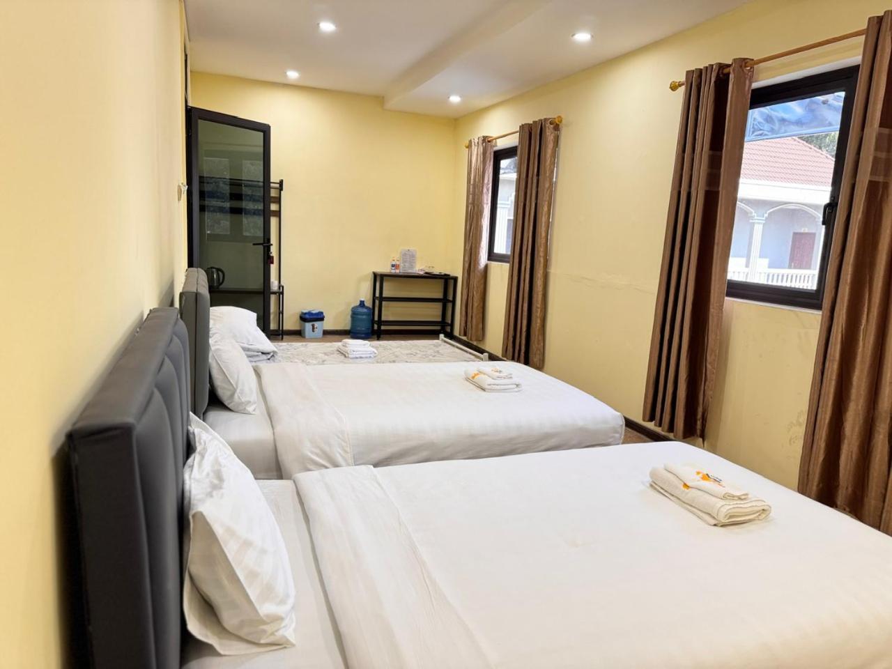 Yula Hotel Thatluang Виентиане Екстериор снимка